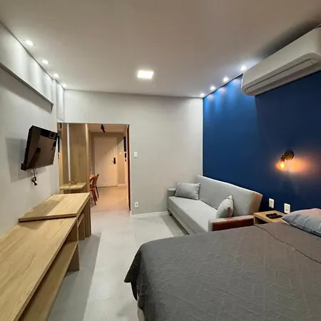 Studio Recém Reformado em Copacabana - Posto 4-2